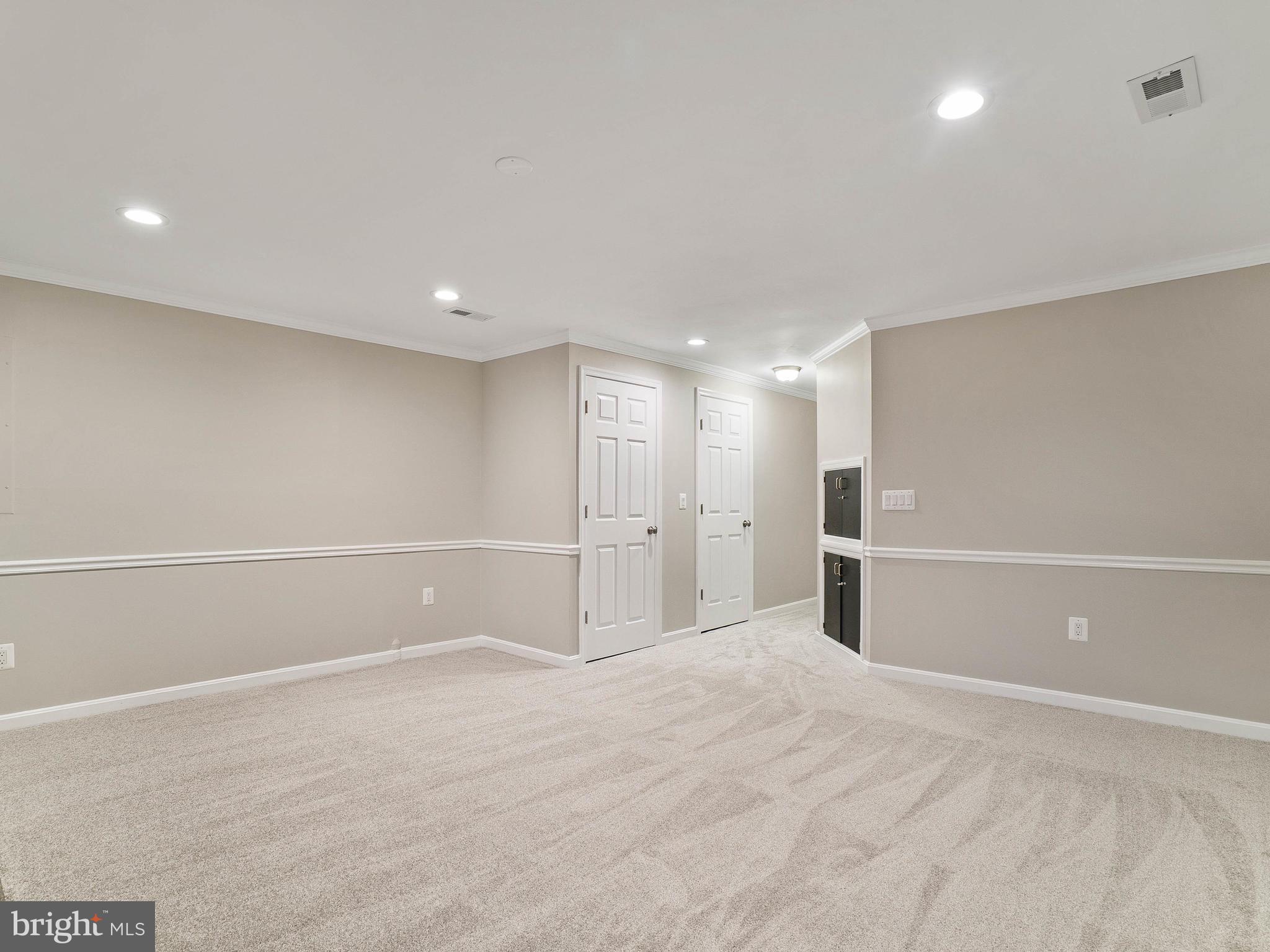 GUNNERS LAKE VILLAGE - Residential