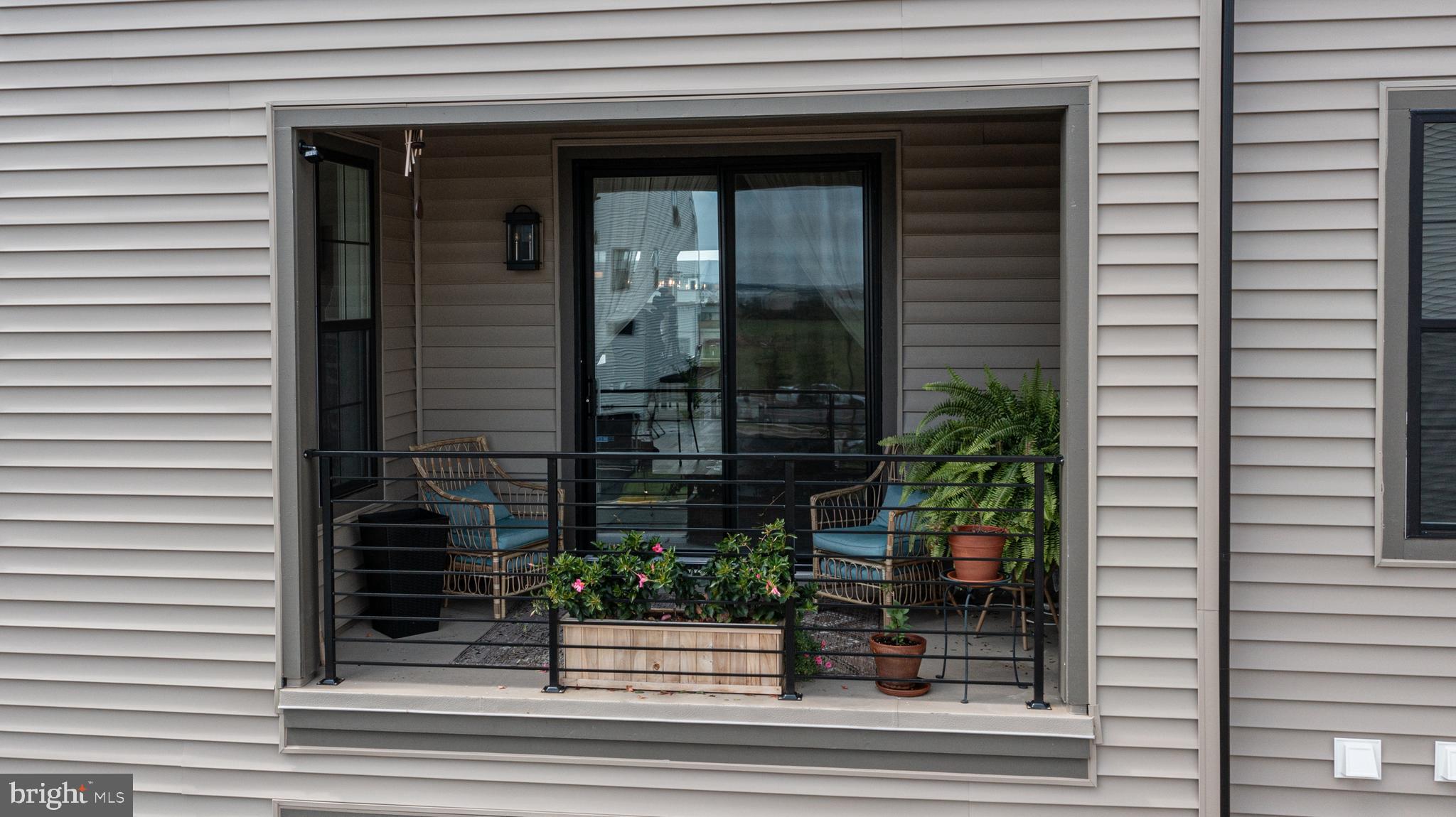 METRO WALK AT MOOREFIELD STATION - Residential