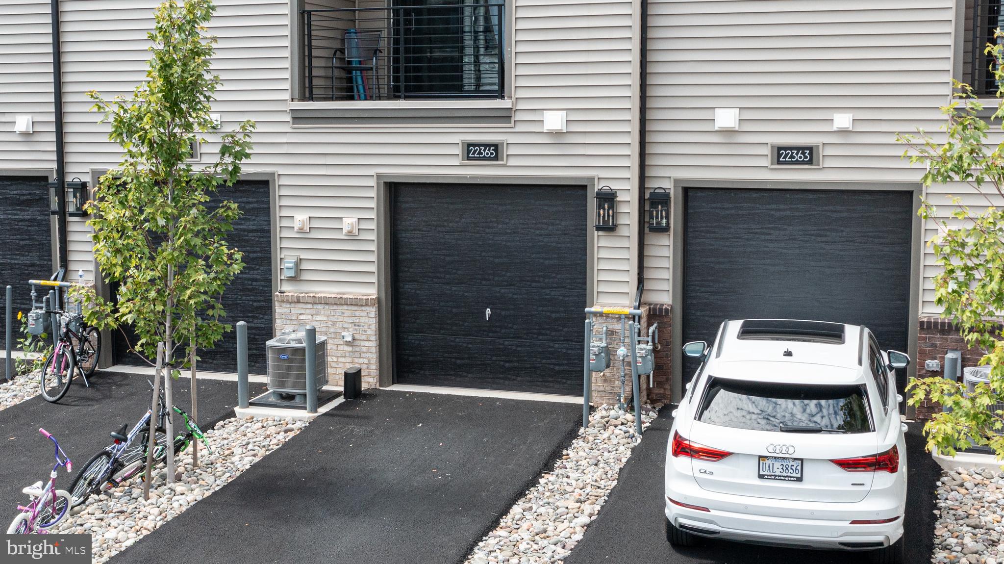 METRO WALK AT MOOREFIELD STATION - Residential