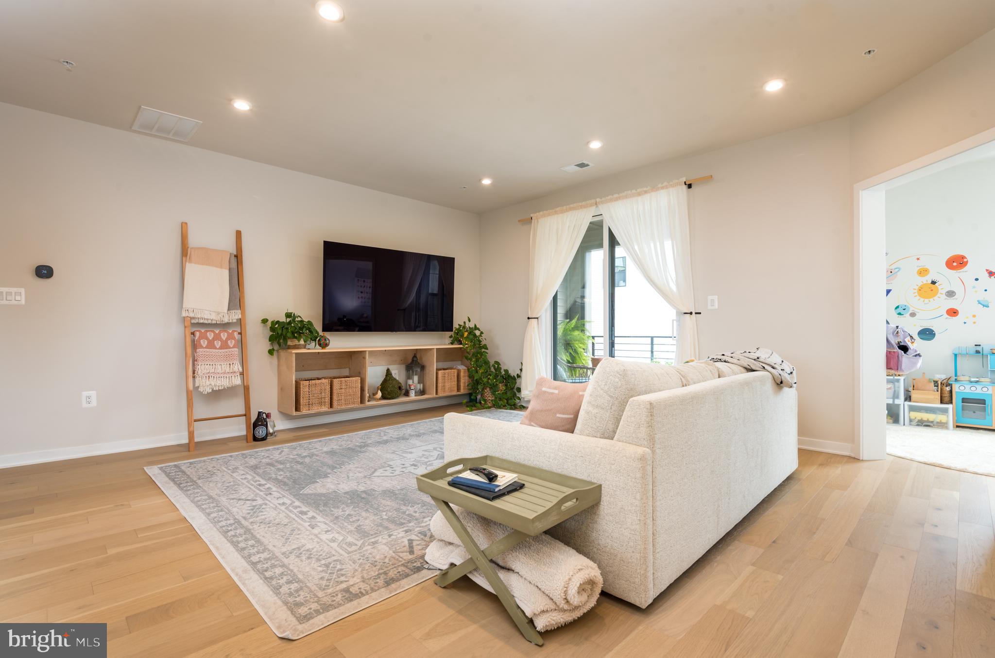 METRO WALK AT MOOREFIELD STATION - Residential