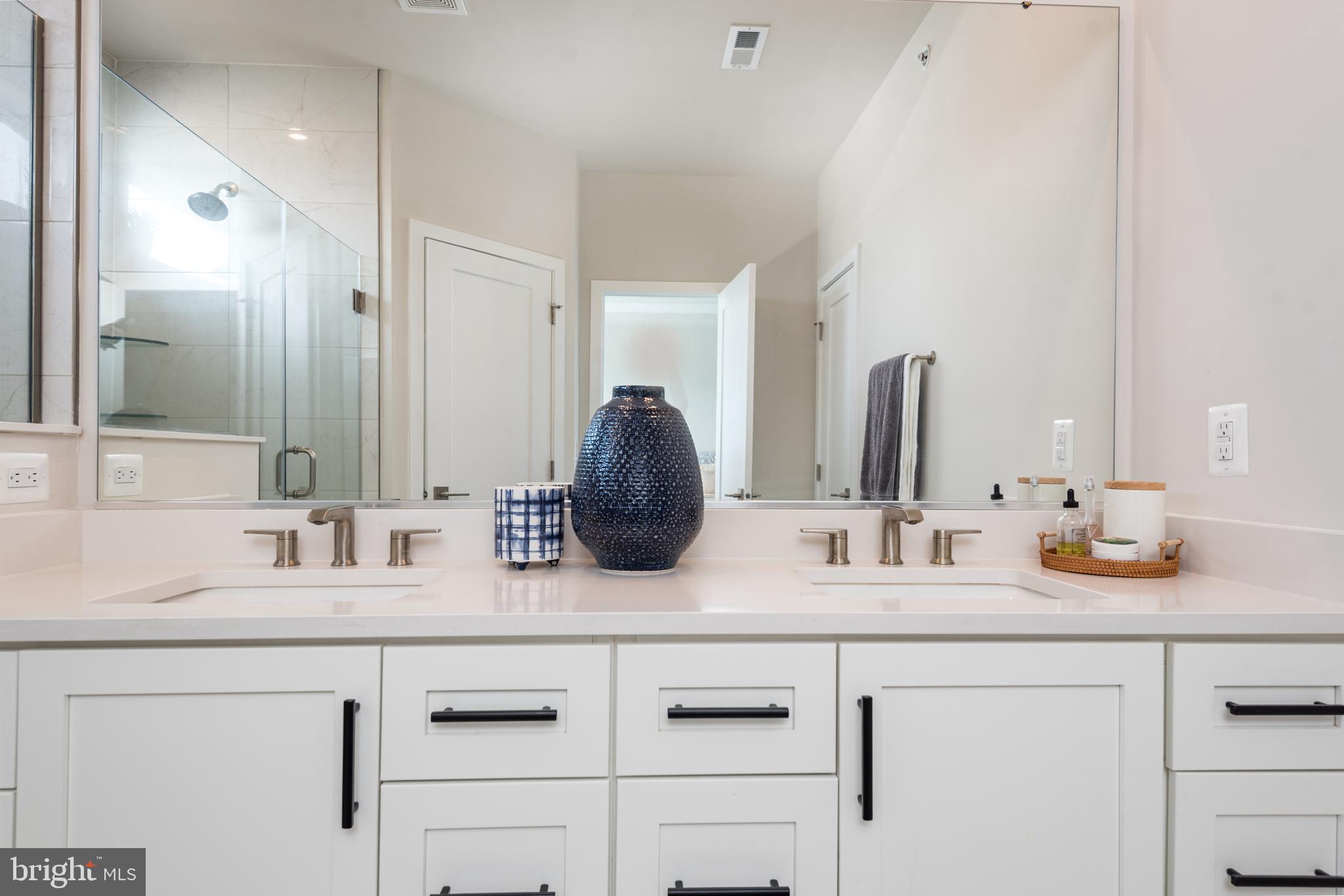 METRO WALK AT MOOREFIELD STATION - Residential