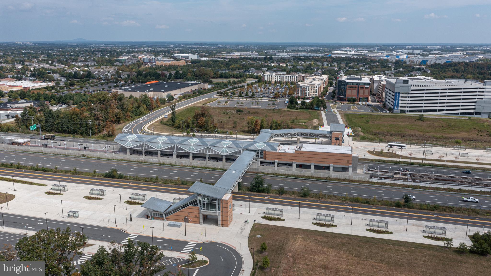 METRO WALK AT MOOREFIELD STATION - Residential