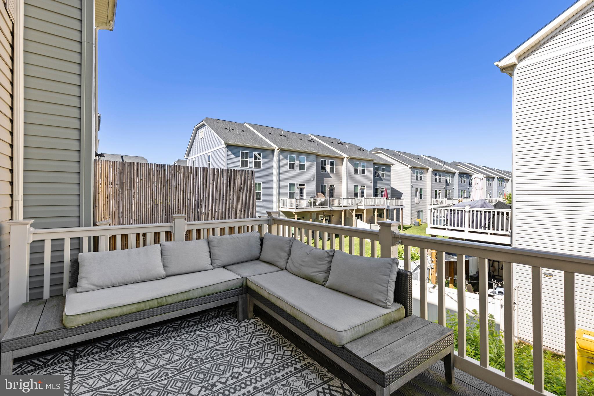 CREEKSIDE VILLAGE - Residential Lease