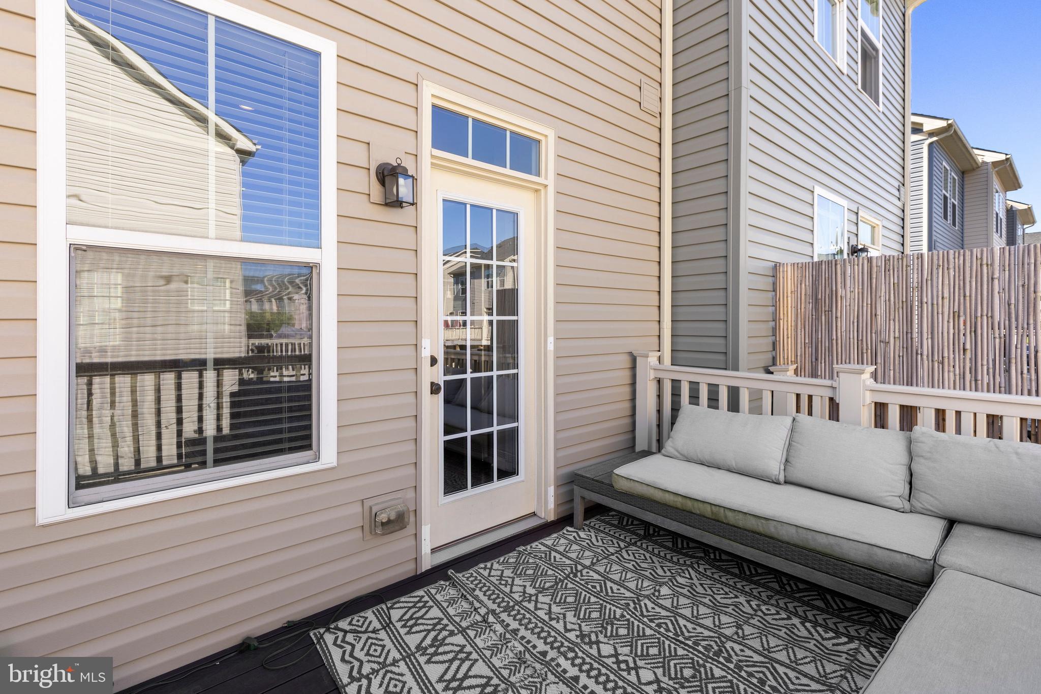 CREEKSIDE VILLAGE - Residential Lease