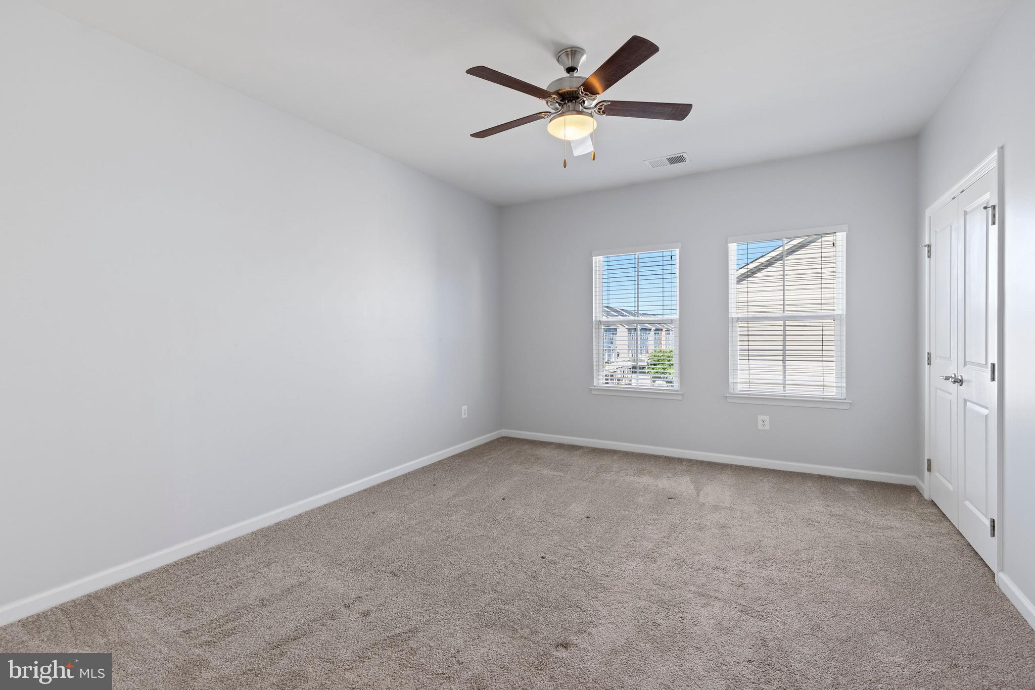 CREEKSIDE VILLAGE - Residential Lease