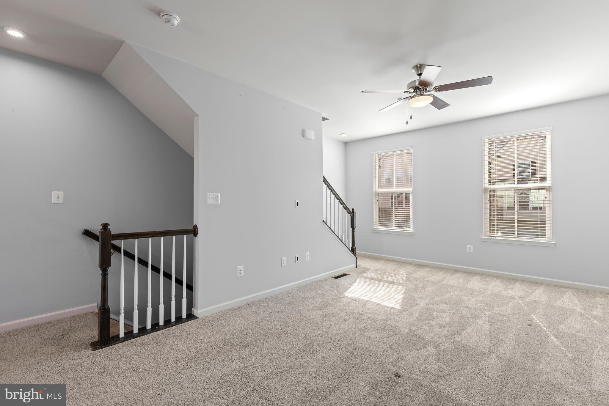 CREEKSIDE VILLAGE - Residential Lease