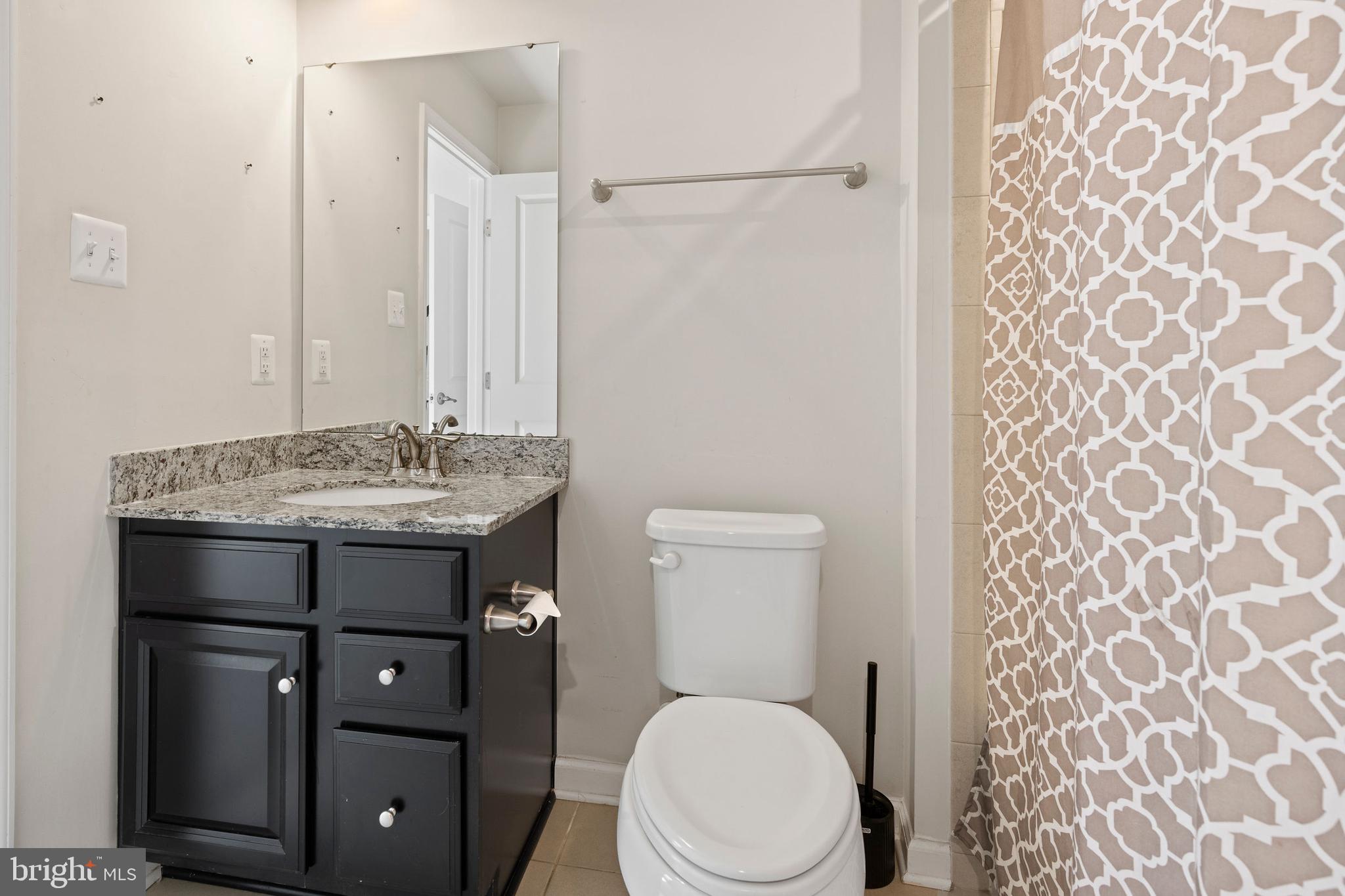 CREEKSIDE VILLAGE - Residential Lease