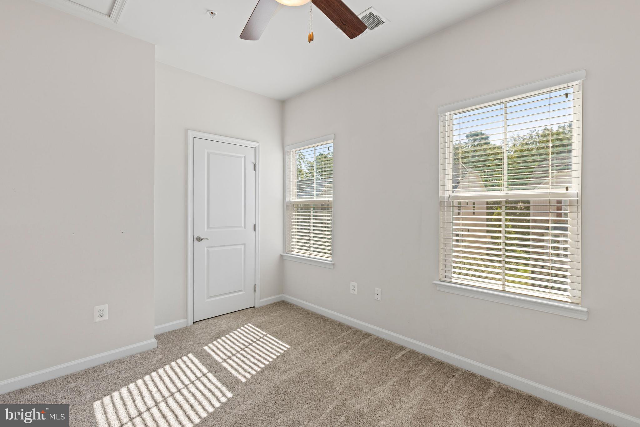 CREEKSIDE VILLAGE - Residential Lease