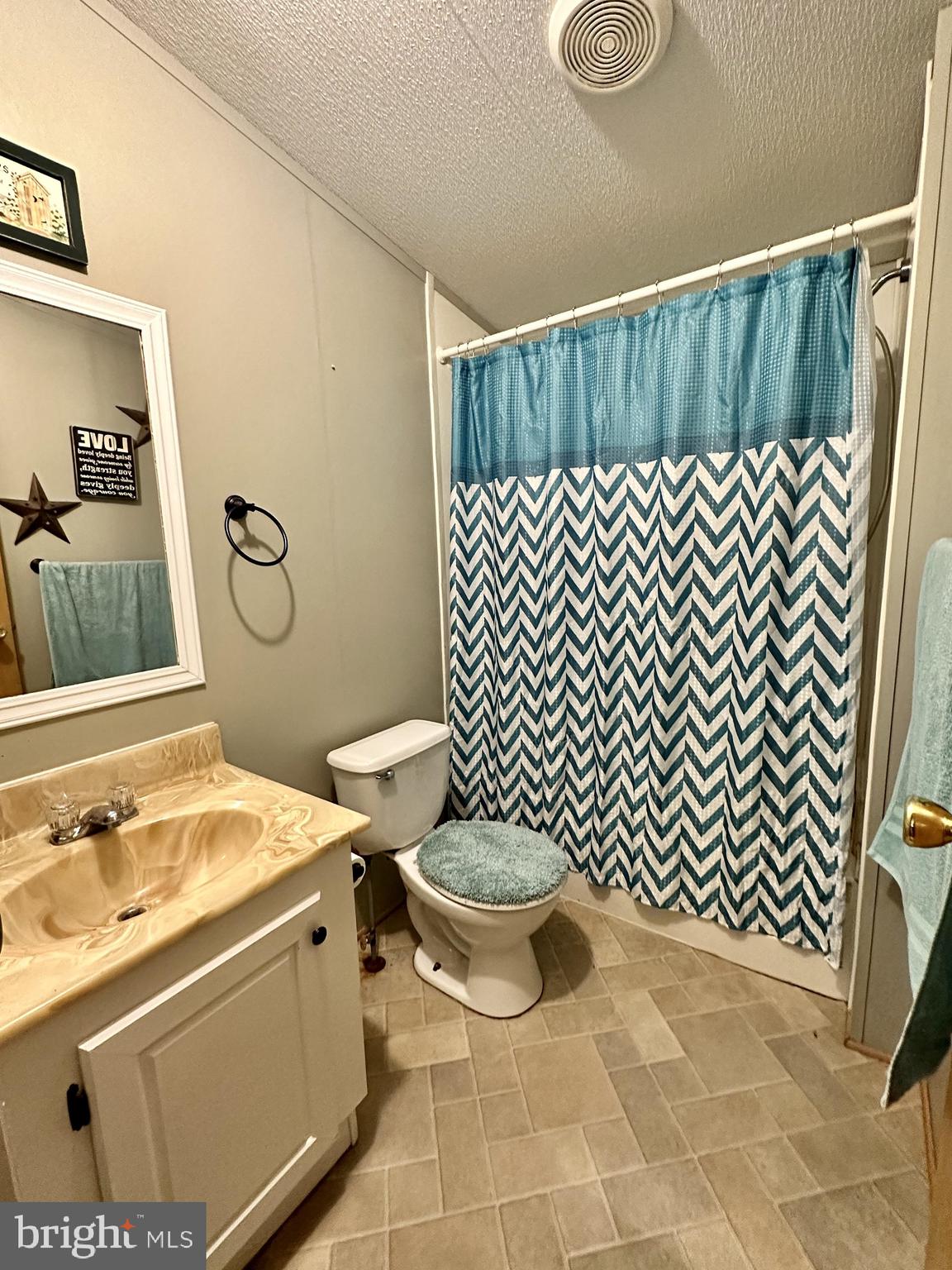 SOUTHLAND HILLS - Residential