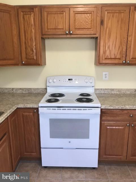 PINEWOOD SOUTH - Residential Lease