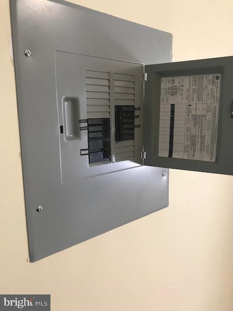 PINEWOOD SOUTH - Residential Lease