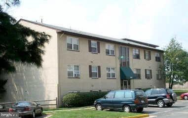 PINEWOOD SOUTH - Residential Lease