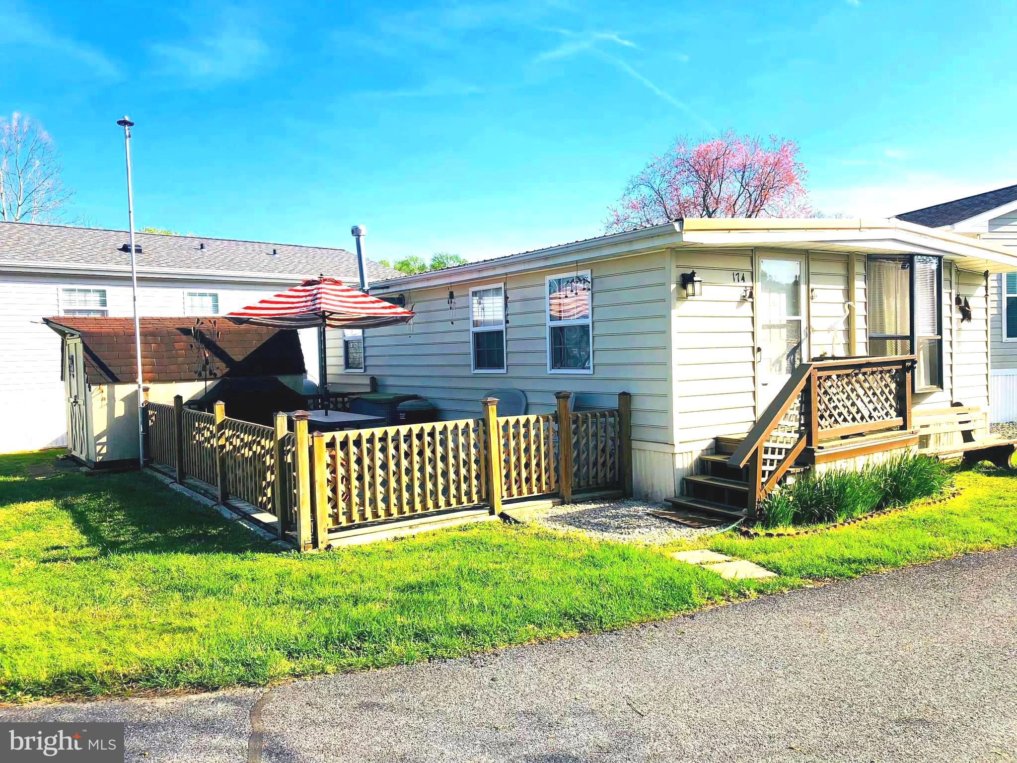 WHITE HORSE PARK II - Residential