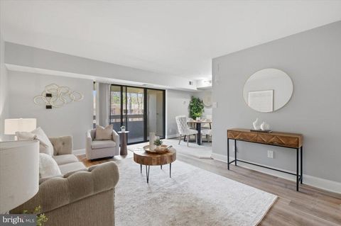 Photo of 2322 Freetown Court #8/21C, RESTON, VA 20191 (MLS # VAFX2305694)