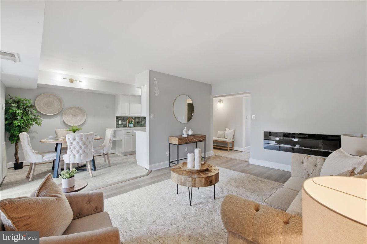 GLENVALE CONDO - Residential