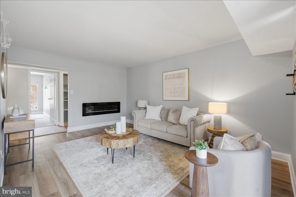 GLENVALE CONDO - Residential