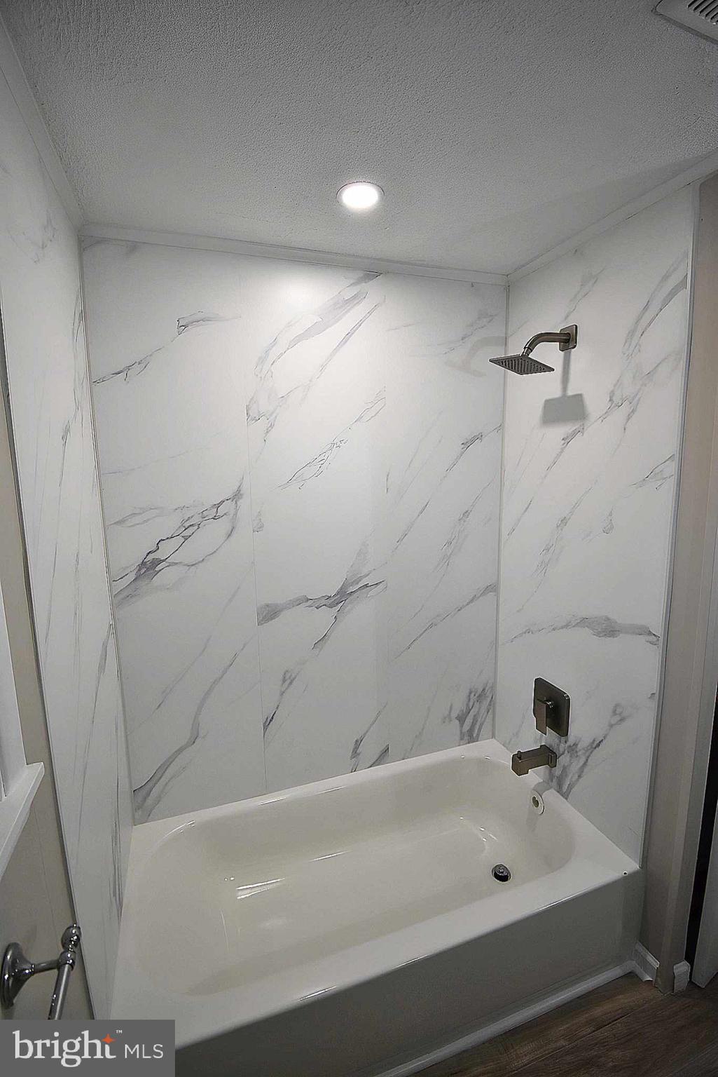 CEDAR COVE - Residential