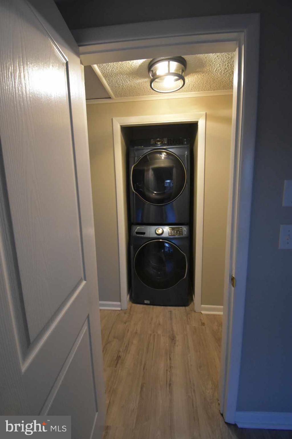 CEDAR COVE - Residential