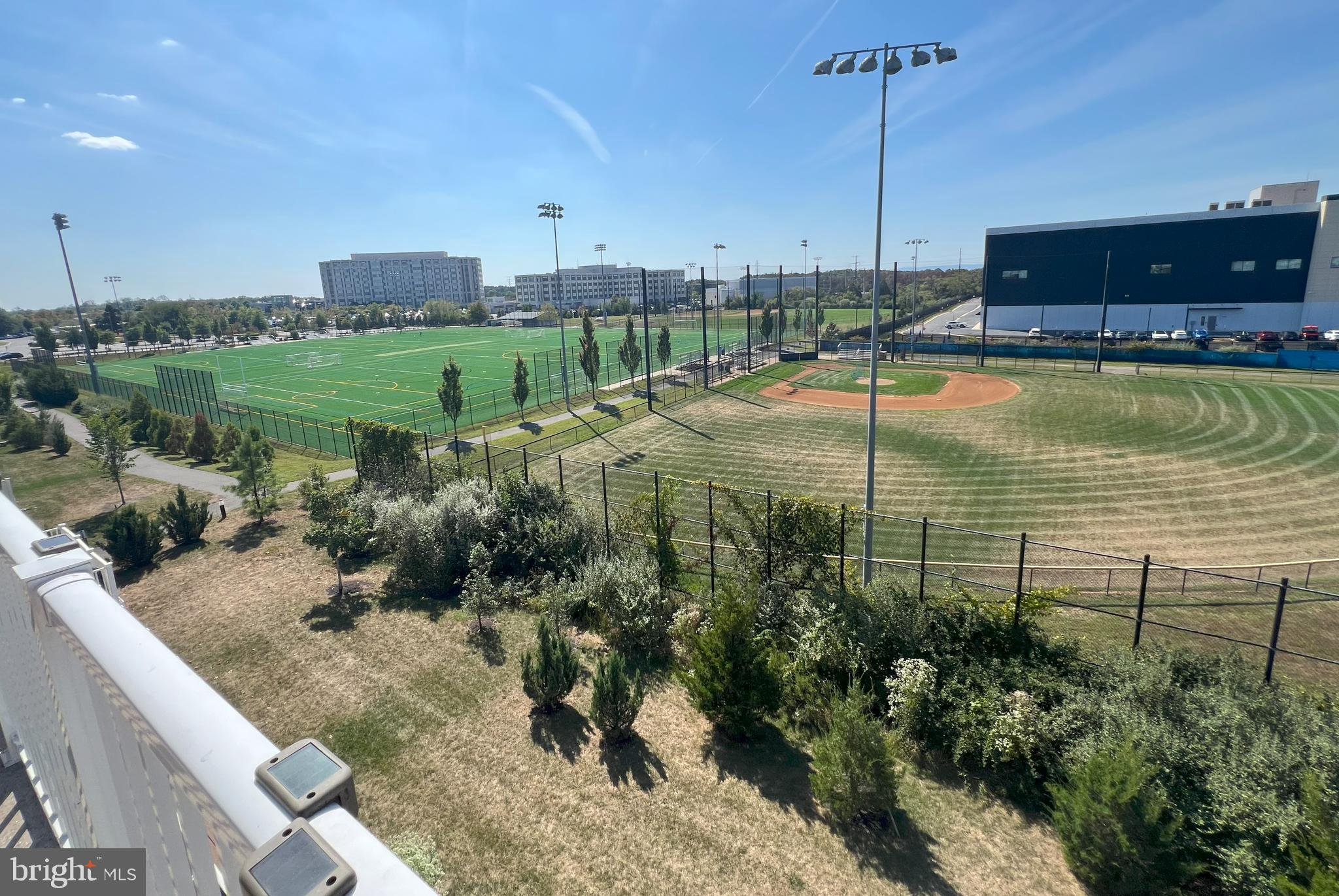 DISCOVERY SQUARE - Residential Lease