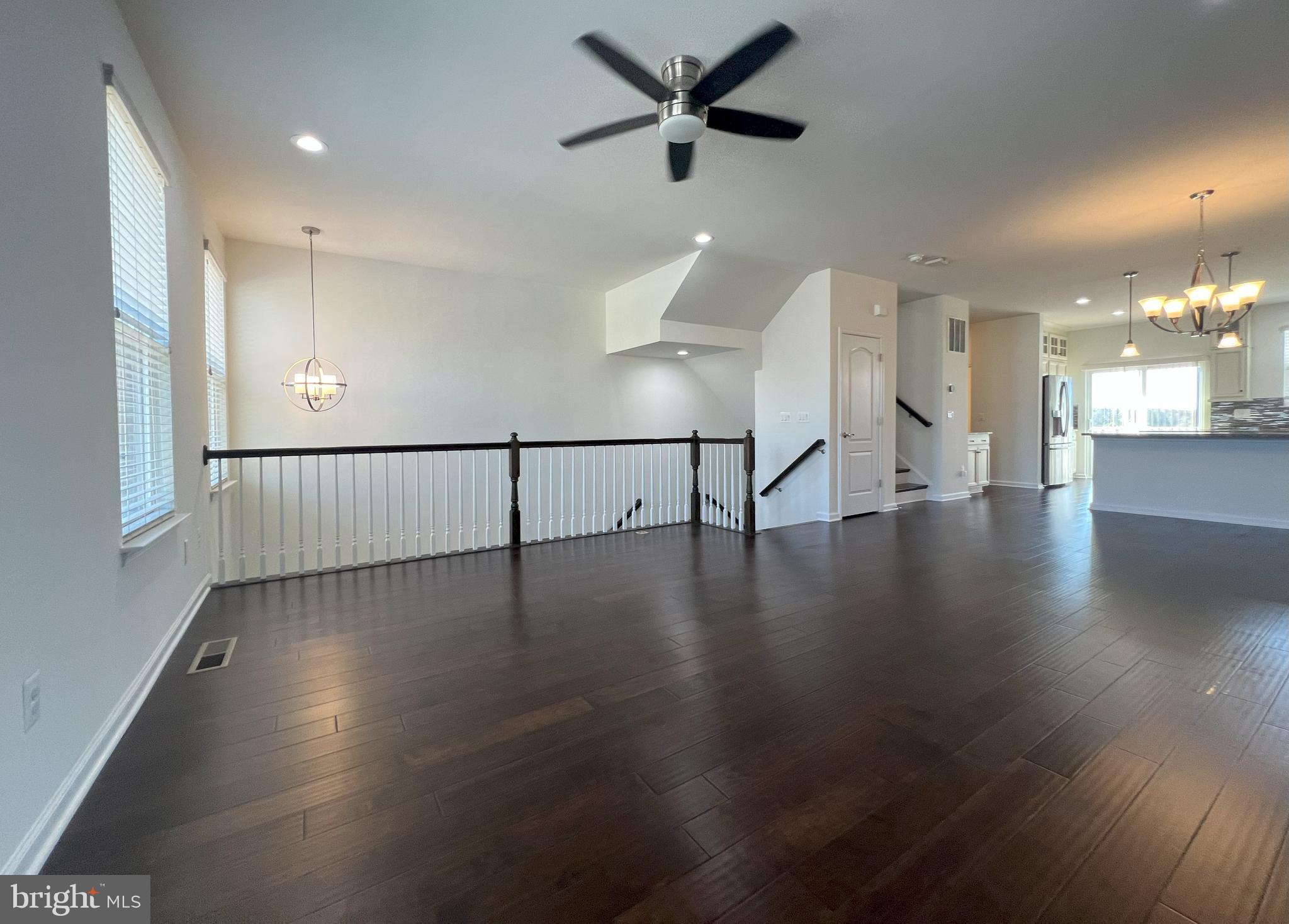 DISCOVERY SQUARE - Residential Lease