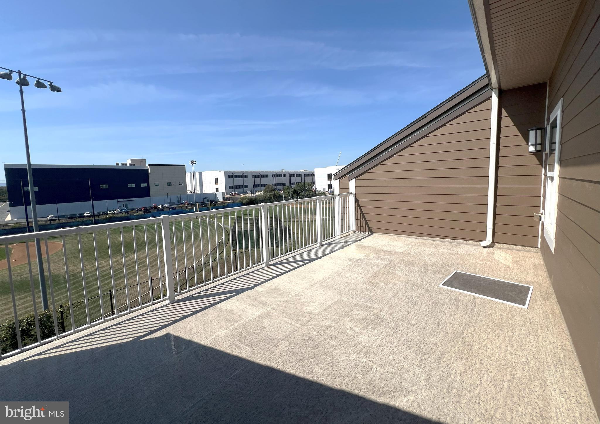 DISCOVERY SQUARE - Residential Lease