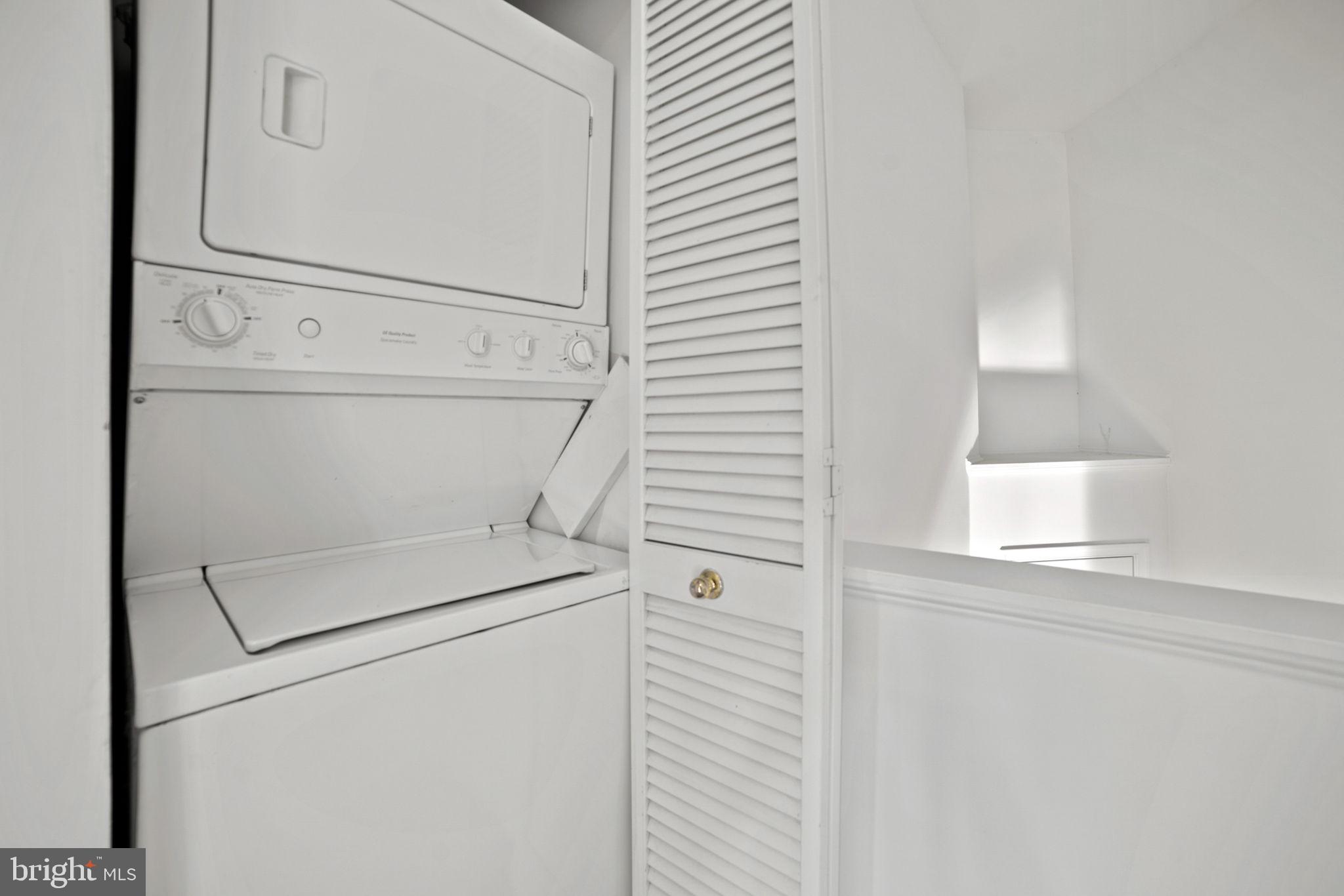 PARKSIDE AT ASHBURN - Residential Lease