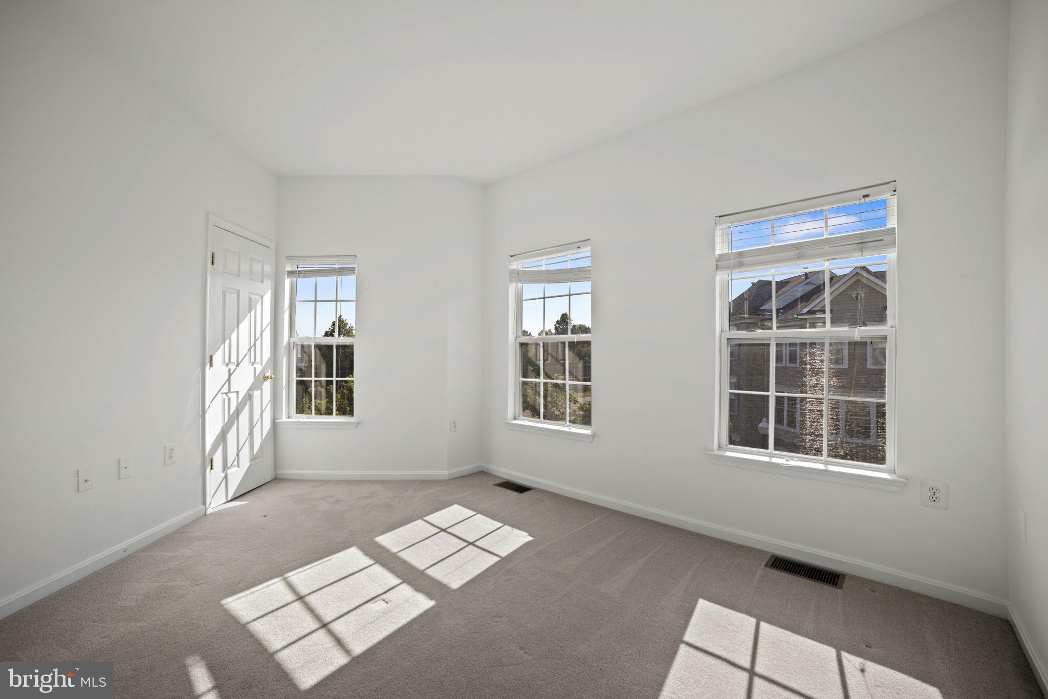 PARKSIDE AT ASHBURN - Residential Lease