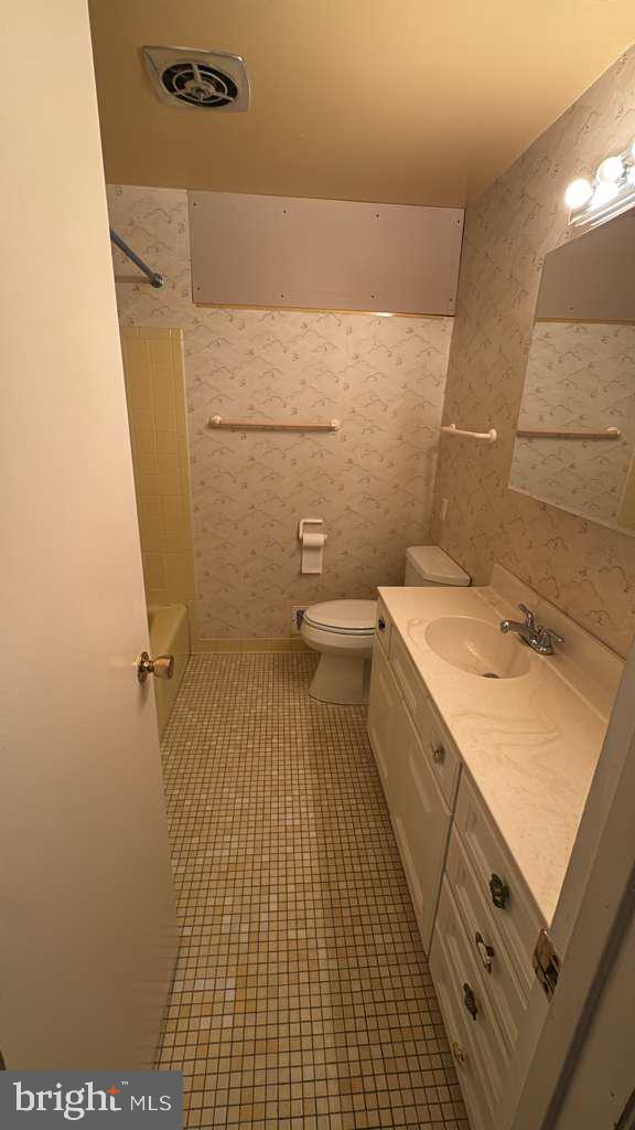 PIKESVILLE - Residential