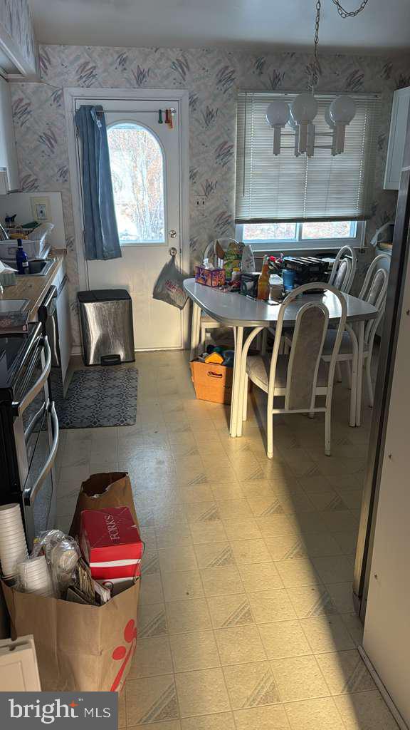 PIKESVILLE - Residential