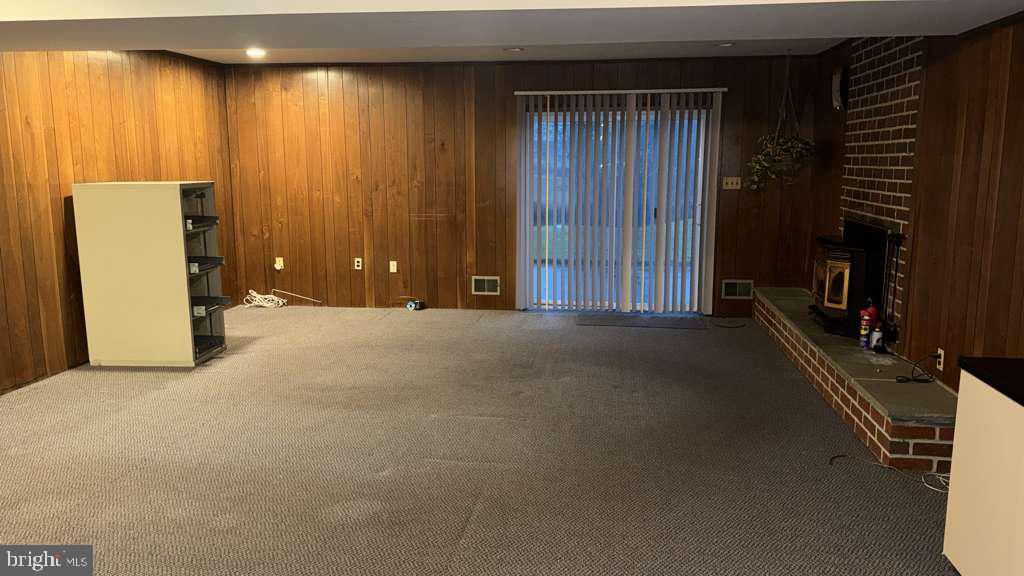 PIKESVILLE - Residential