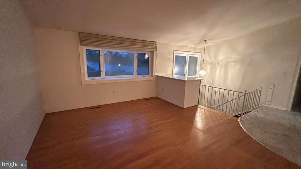 PIKESVILLE - Residential