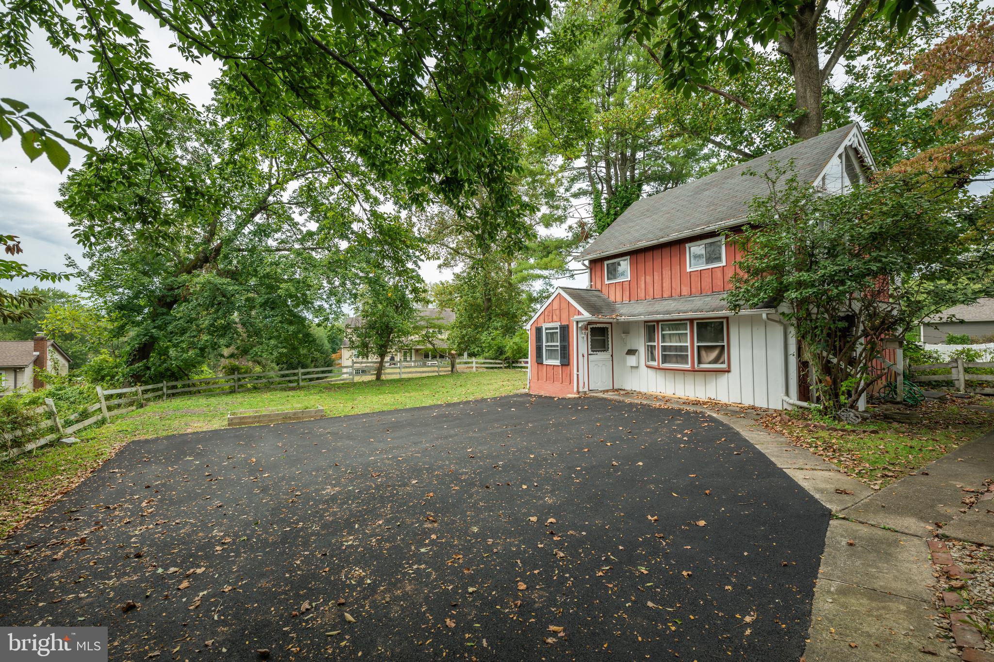 WOODGATE - Residential Lease