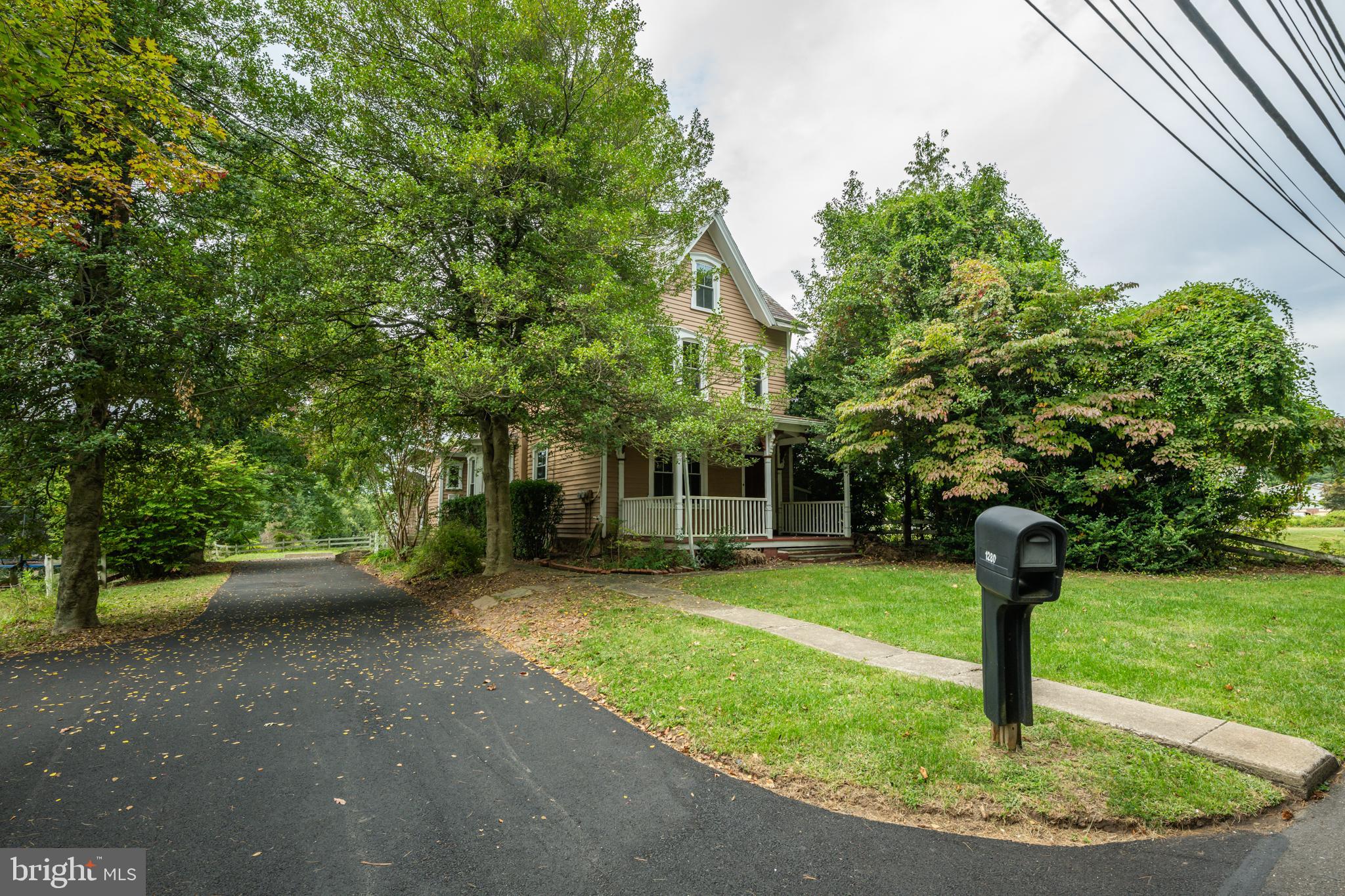 WOODGATE - Residential Lease