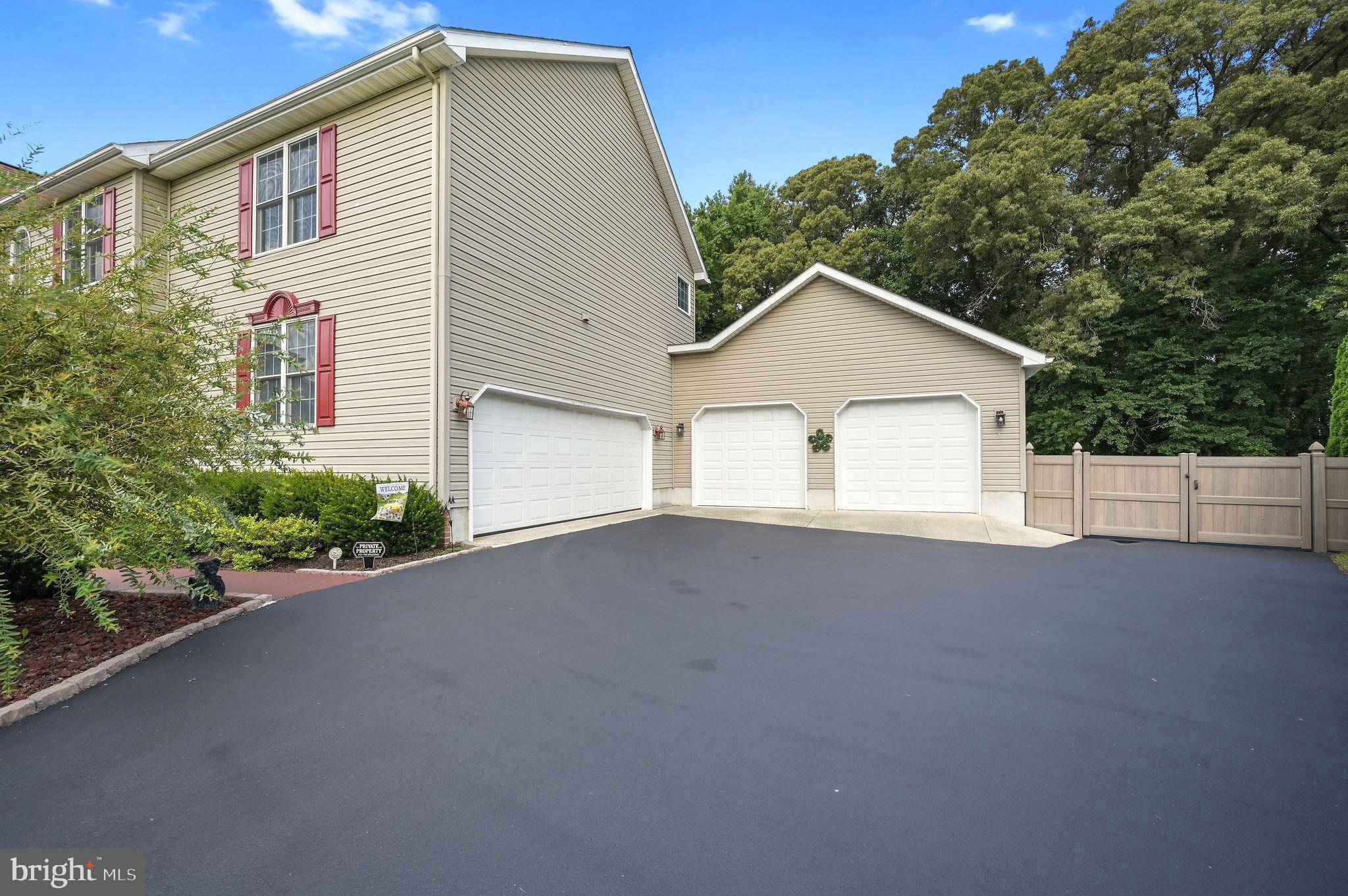 94 BLACK WOLF COURT