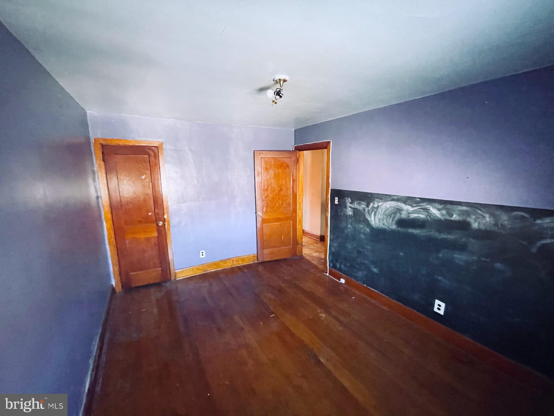 BROOKLYN - Residential