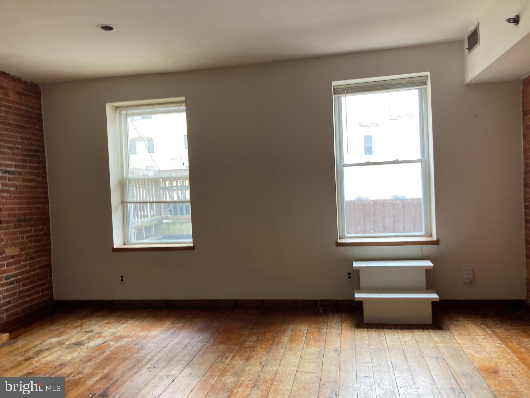 OLD CITY - Residential Lease