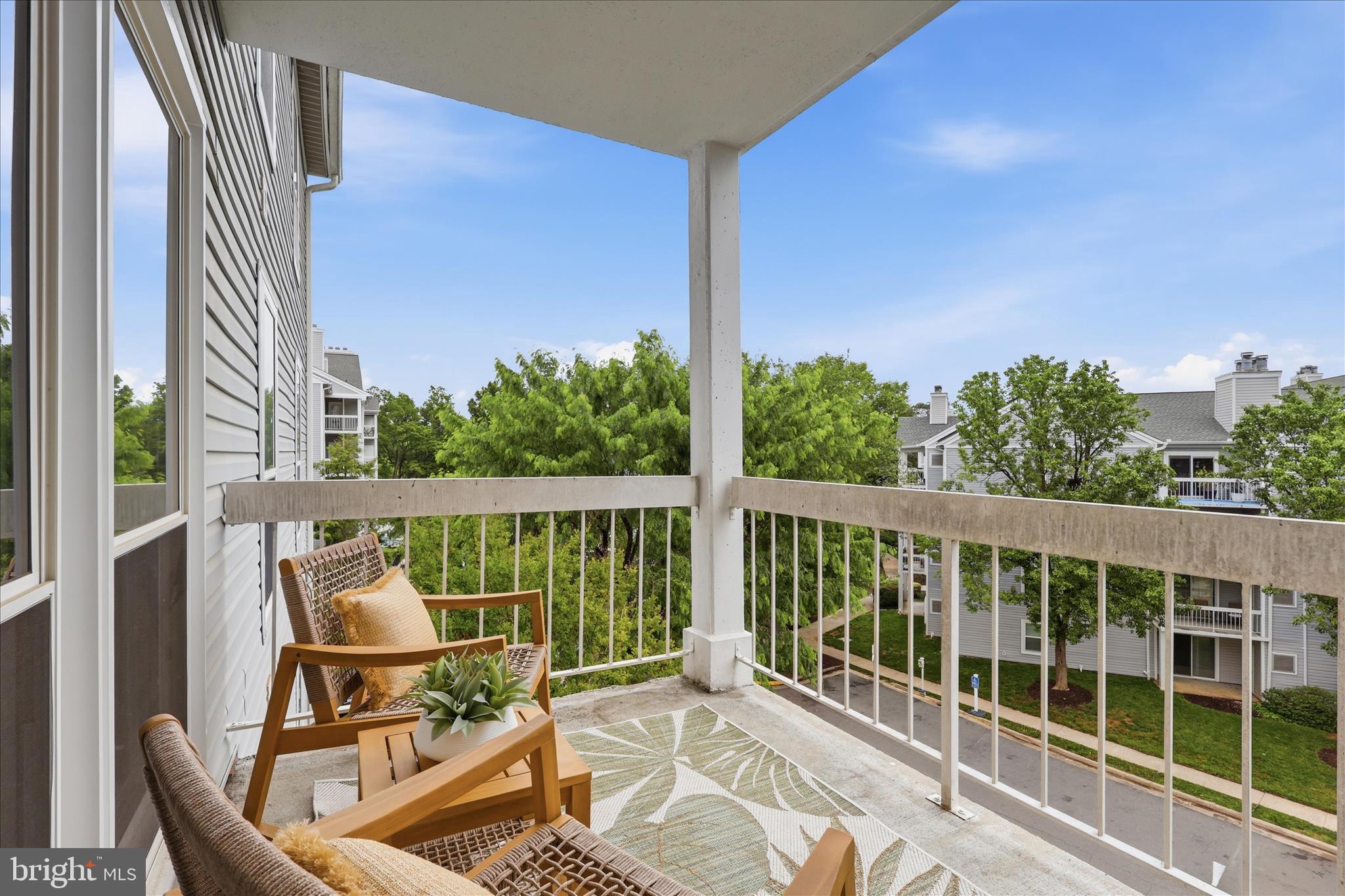 FOUR WINDS AT OAKTON - Residential