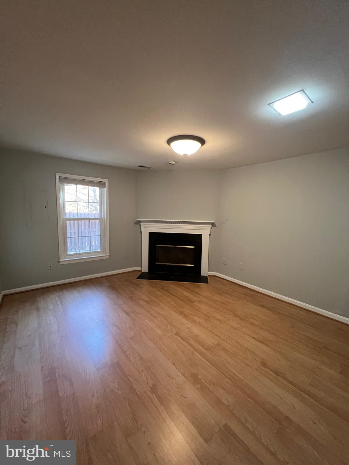 SULLY STATION II - Residential Lease