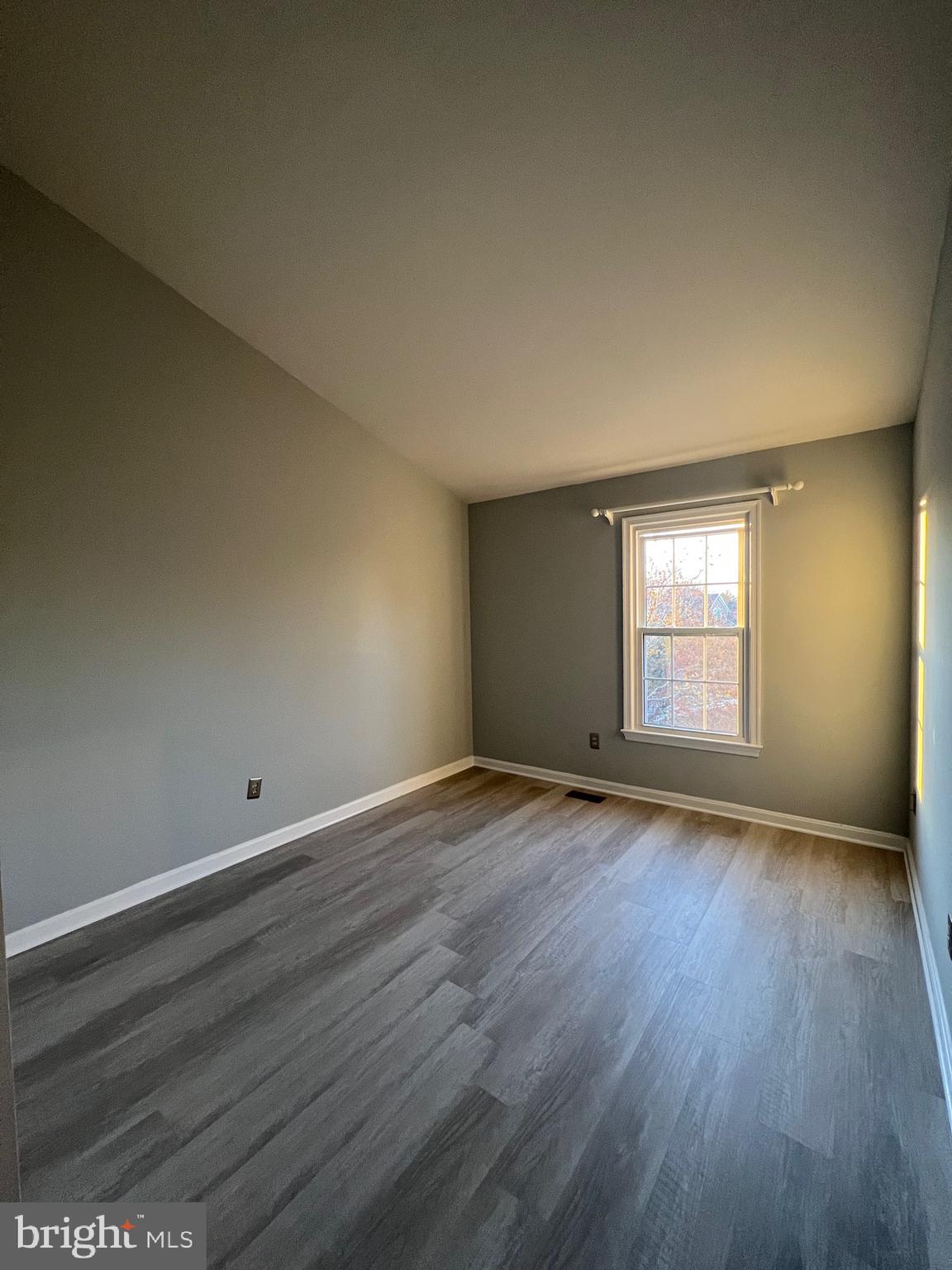 SULLY STATION II - Residential Lease