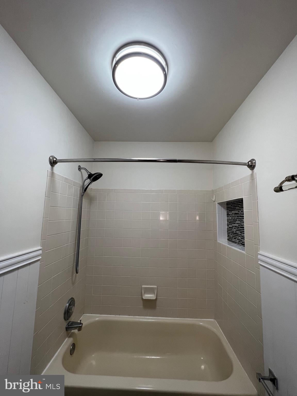 SULLY STATION II - Residential Lease