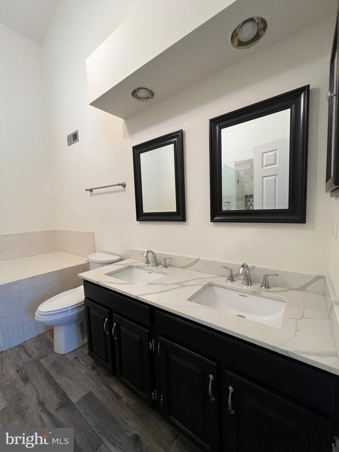 SULLY STATION II - Residential Lease