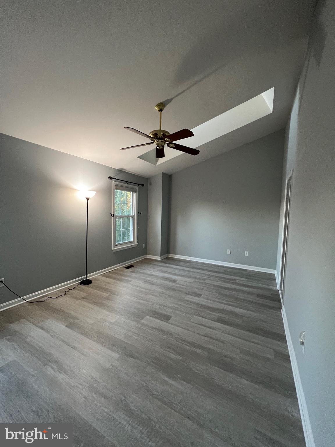 SULLY STATION II - Residential Lease