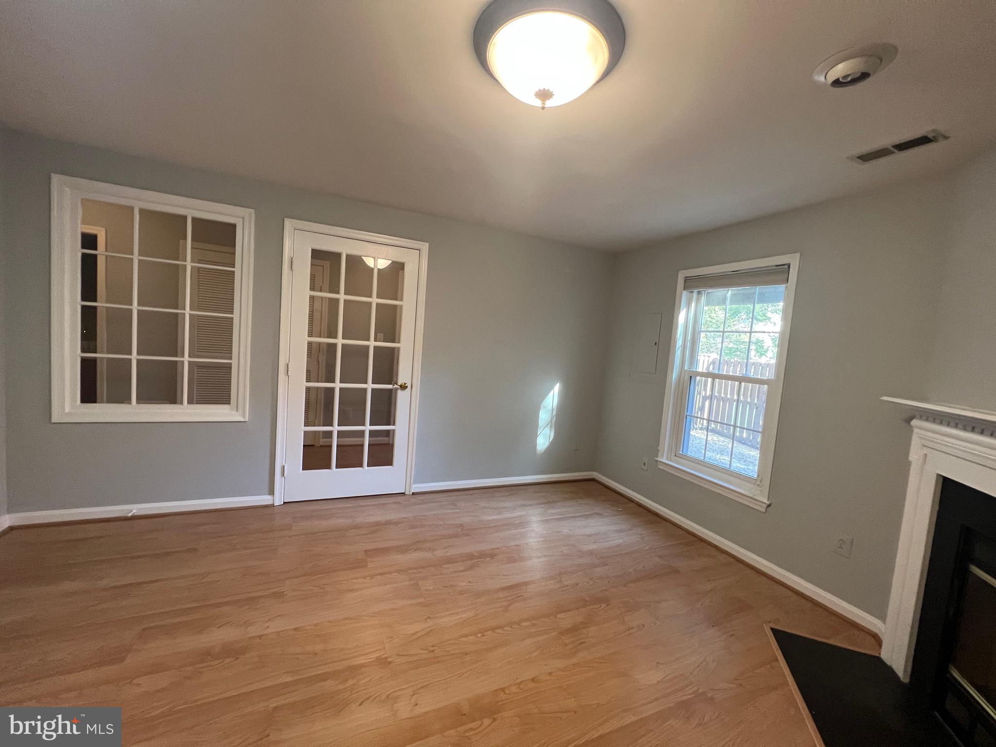 SULLY STATION II - Residential Lease