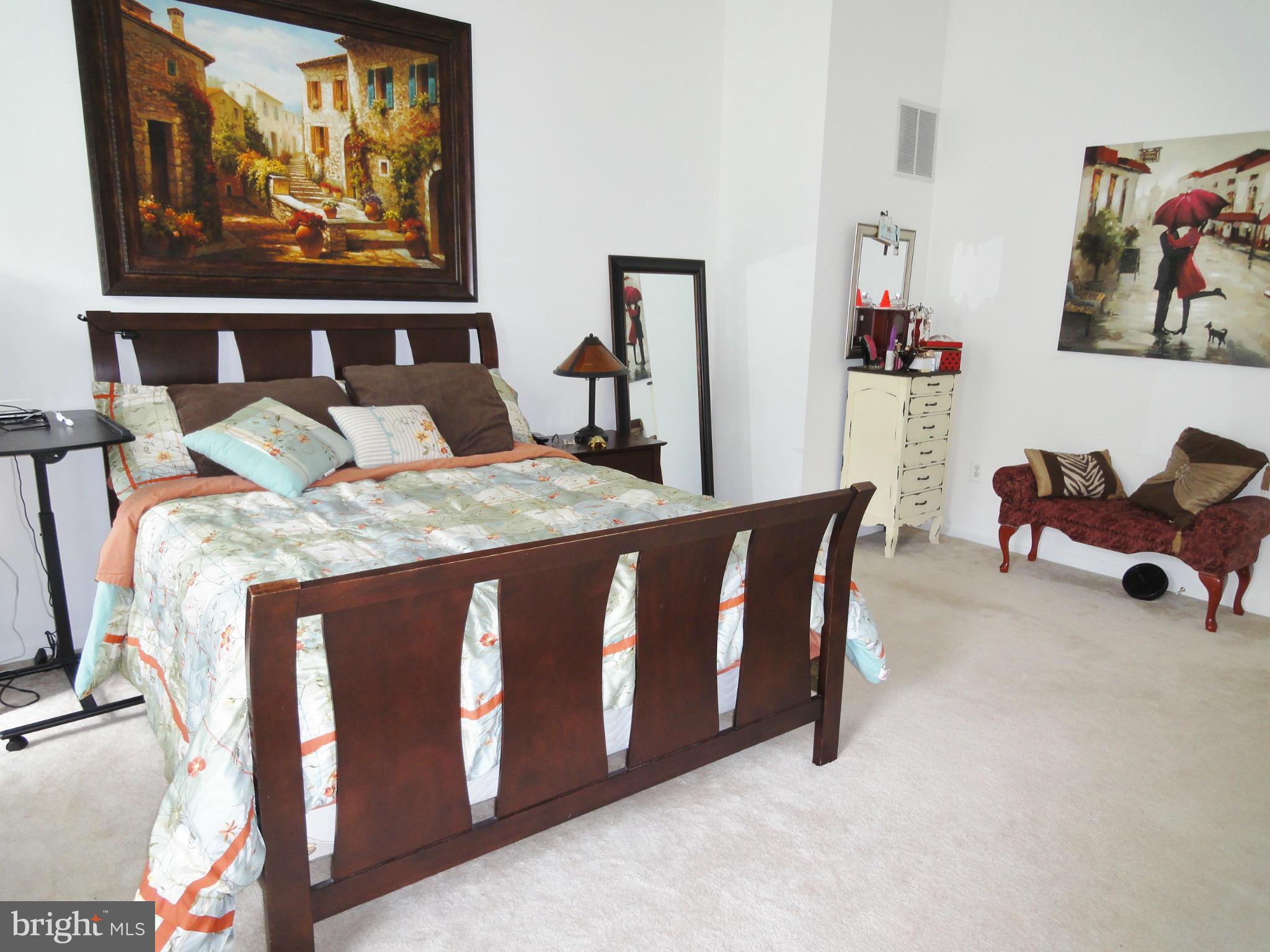 KINGSTOWNE - Residential