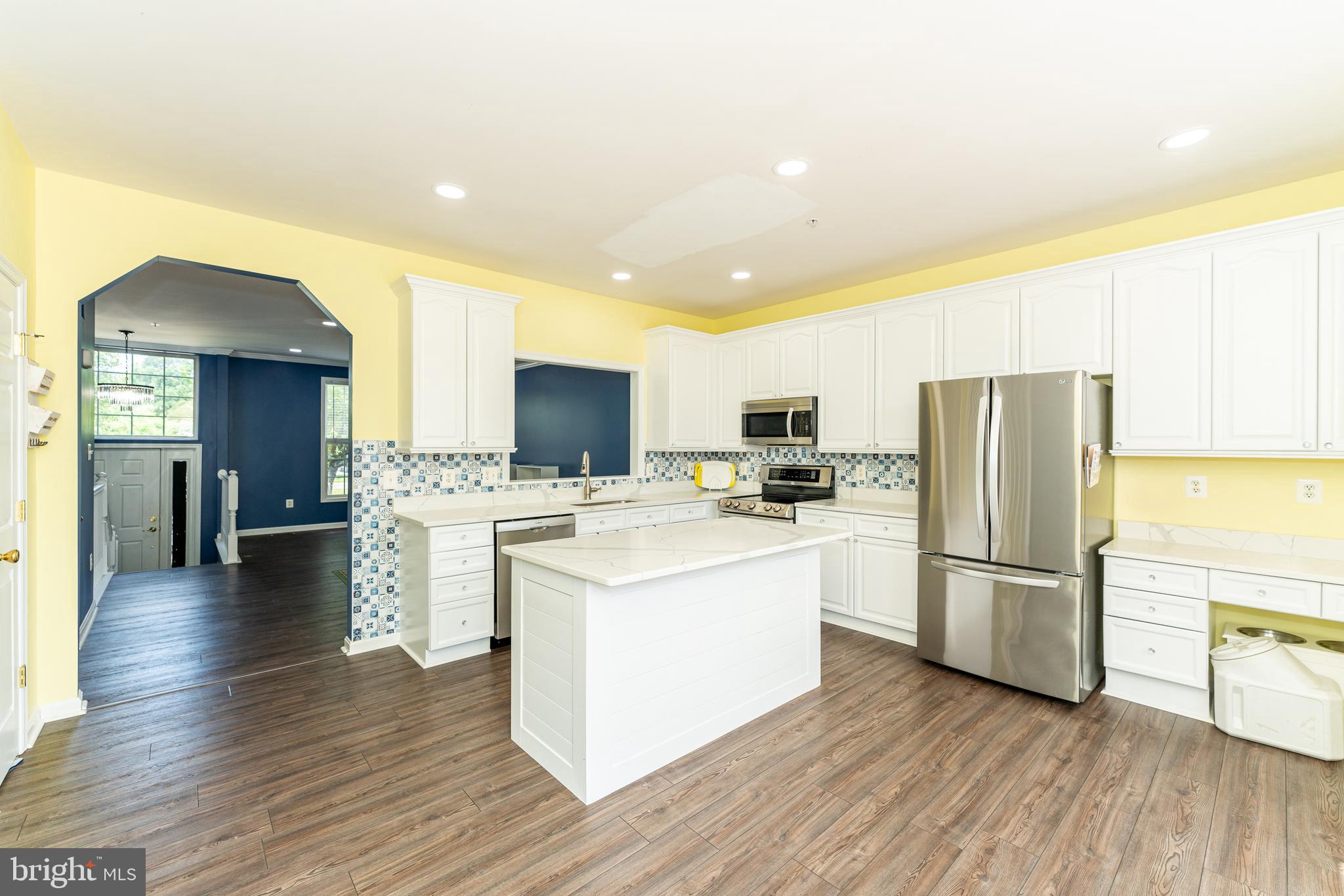 WELLINGTON TRACE - Residential