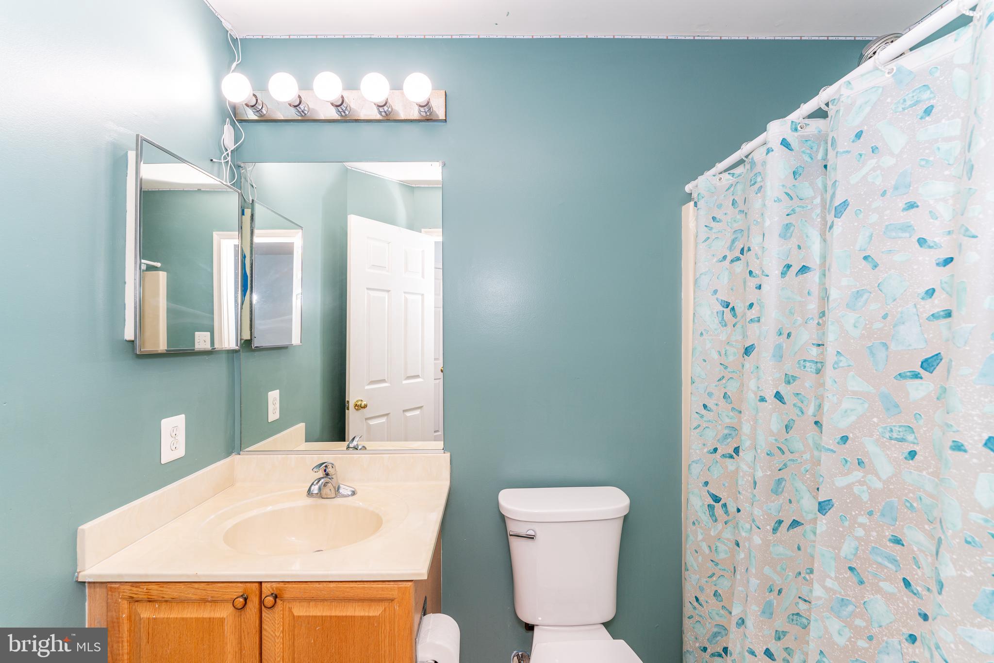 WELLINGTON TRACE - Residential