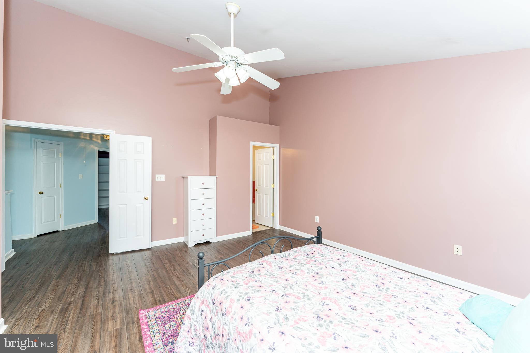 WELLINGTON TRACE - Residential