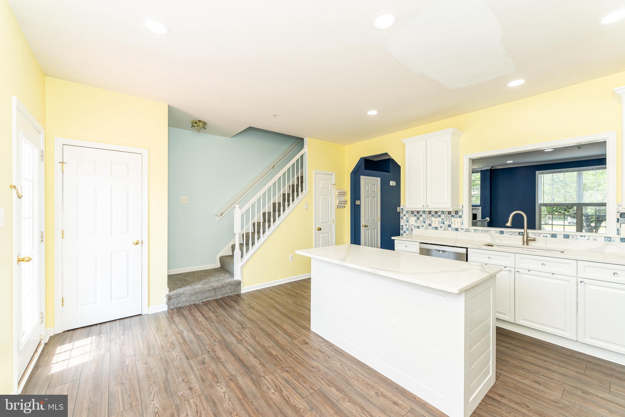 WELLINGTON TRACE - Residential