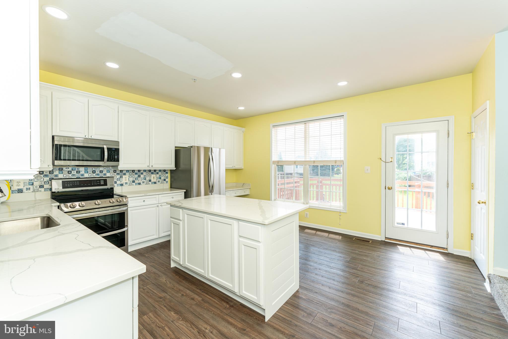 WELLINGTON TRACE - Residential