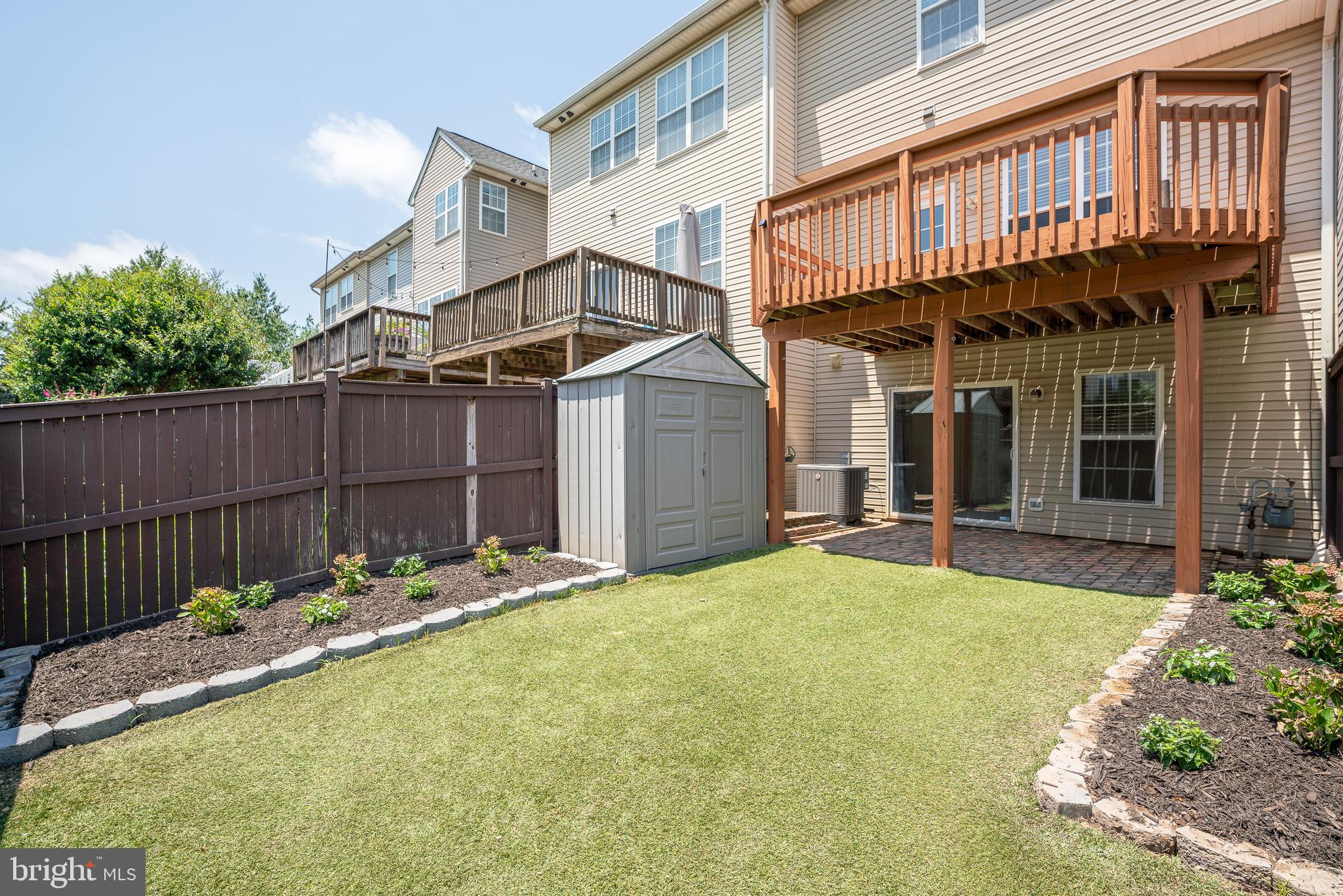 WELLINGTON TRACE - Residential